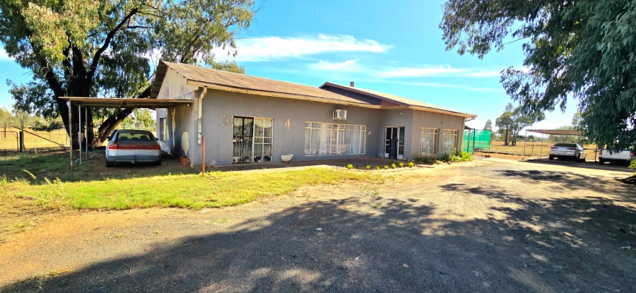 Commercial Property for Sale in Lakeview Free State